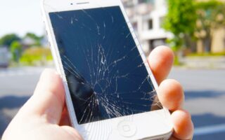 割れたスマホを売る