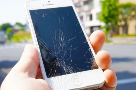 割れたスマホを売る